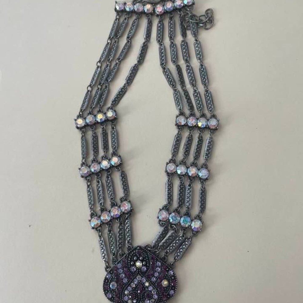 Necklace with crystals